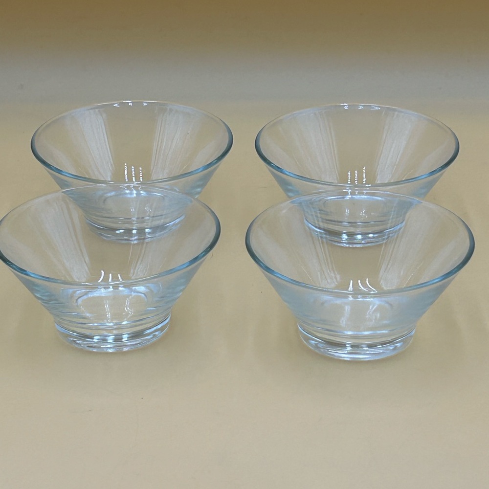Vintage mid century modern set of 4 clear glass bowls
